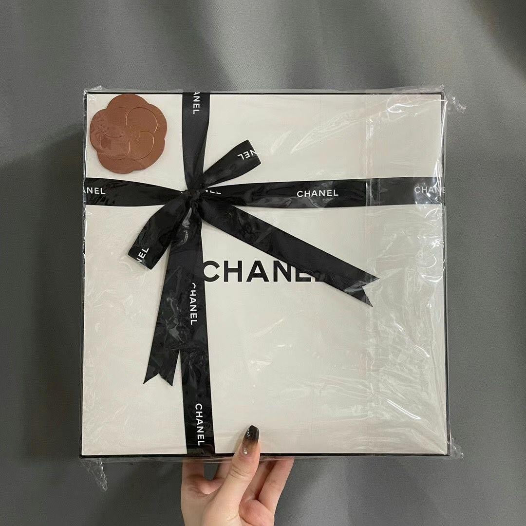 CHANEL skincare gift set 5pc