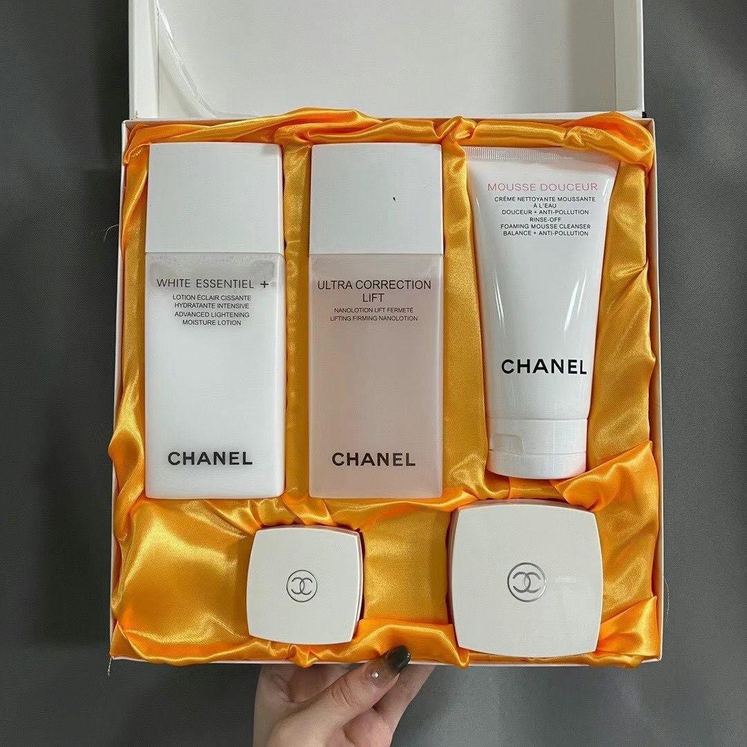 CHANEL skincare gift set 5pc